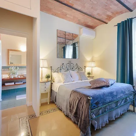 Tuscan Near Lucca With Pool Villa *
