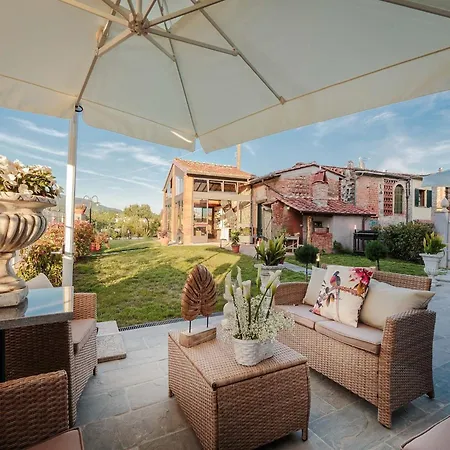 Tuscan Near Lucca With Pool Villa *